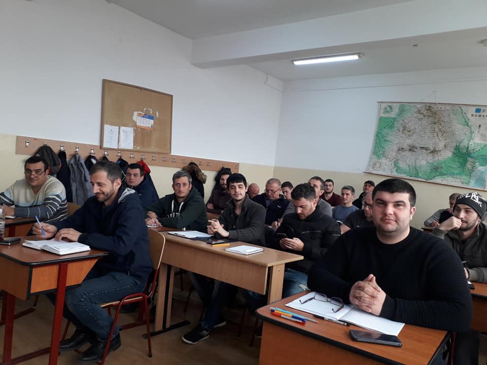 GR 17 FRIG INVATAM FUNCTIONAREA UNEI MASINI FRIGORIFICE .